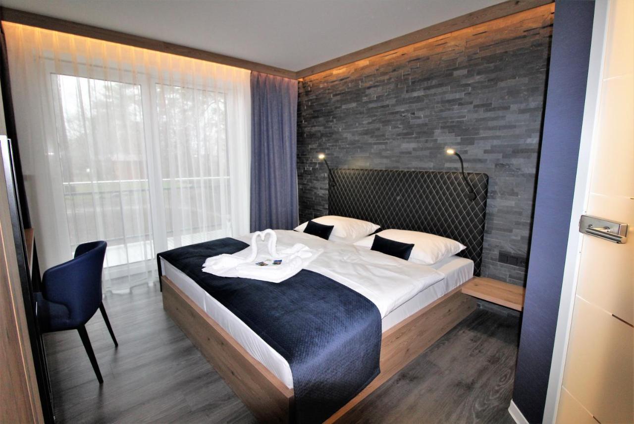 Art & Galerie Hotel Lenz Plauer See Fuenfseen Екстериор снимка