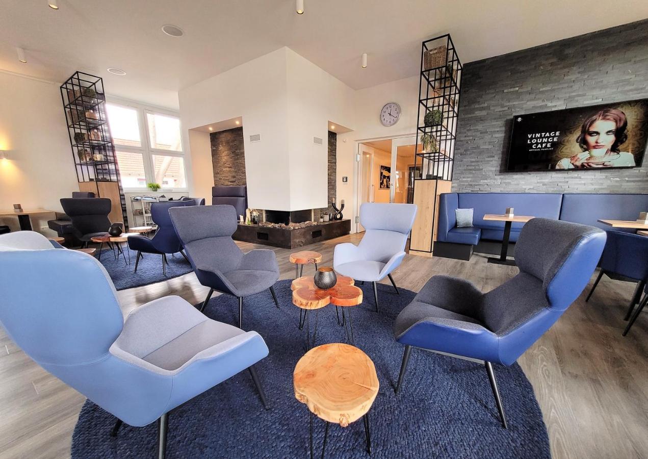 Art & Galerie Hotel Lenz Plauer See Fuenfseen Екстериор снимка