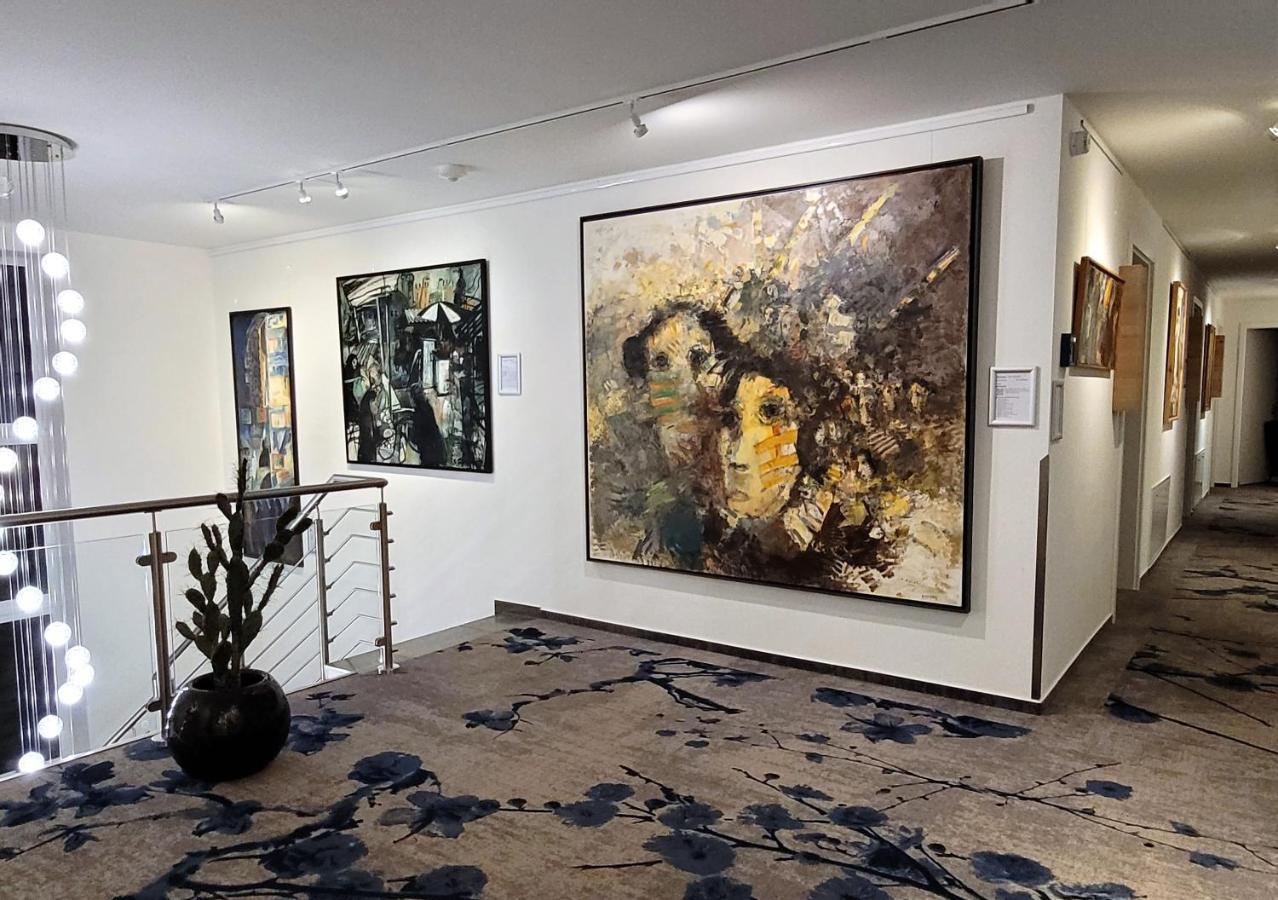 Art & Galerie Hotel Lenz Plauer See Fuenfseen Екстериор снимка